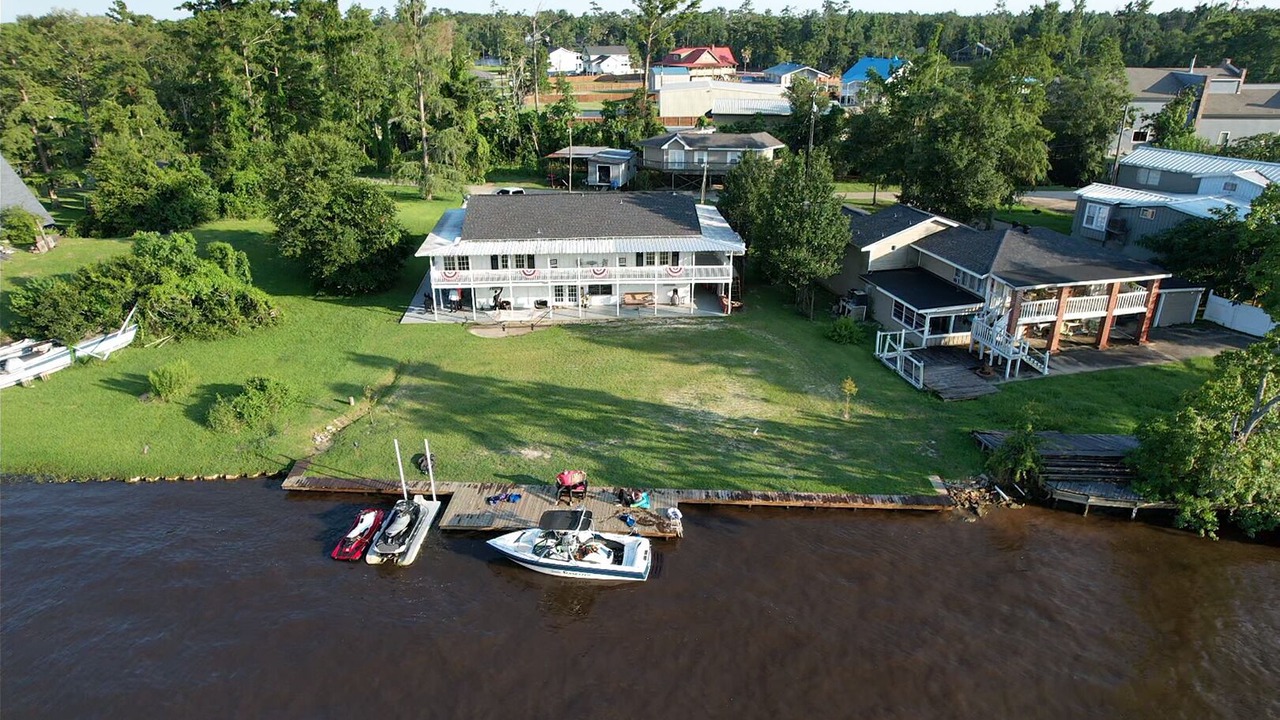 Photo of Outdoor in Moss Bluff