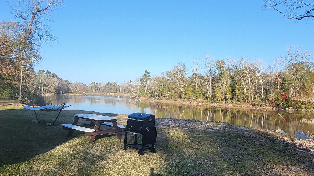 Photo of Outdoor in Fred