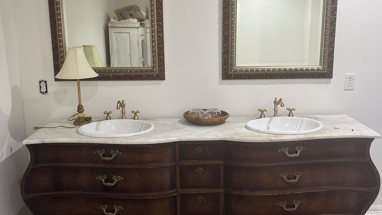 Photo of Bathroom in Robeline