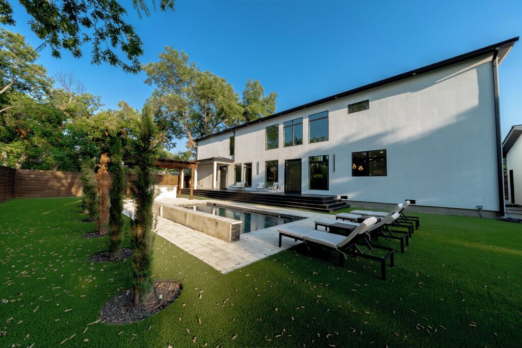 Photo of Outdoor in Preston Hollow