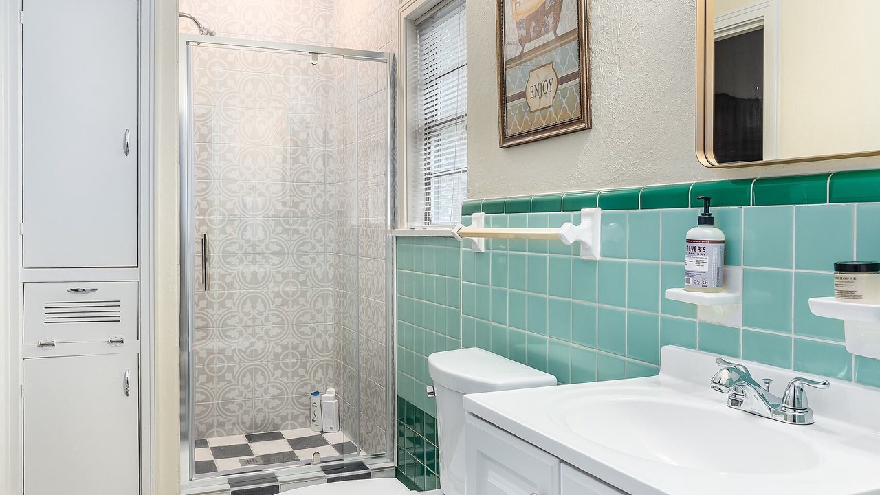 Photo of Bathroom in Fairfield Historic District