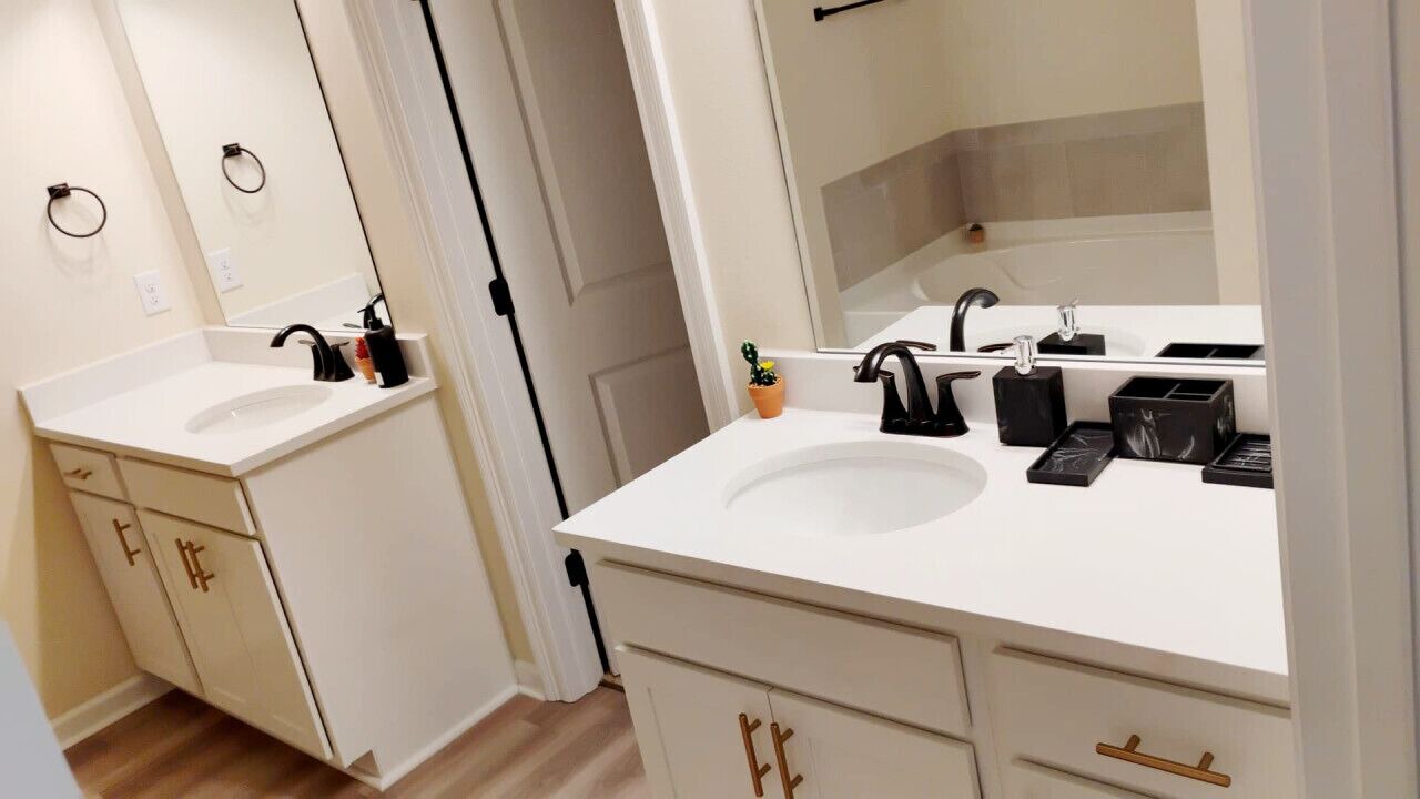 Photo of Bathroom in Highlands - Perkins