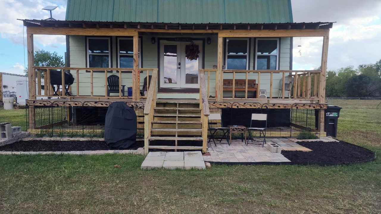 Photo of Outdoor in Bell City