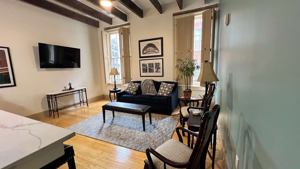 Photo of Livingroom in Central Business District
