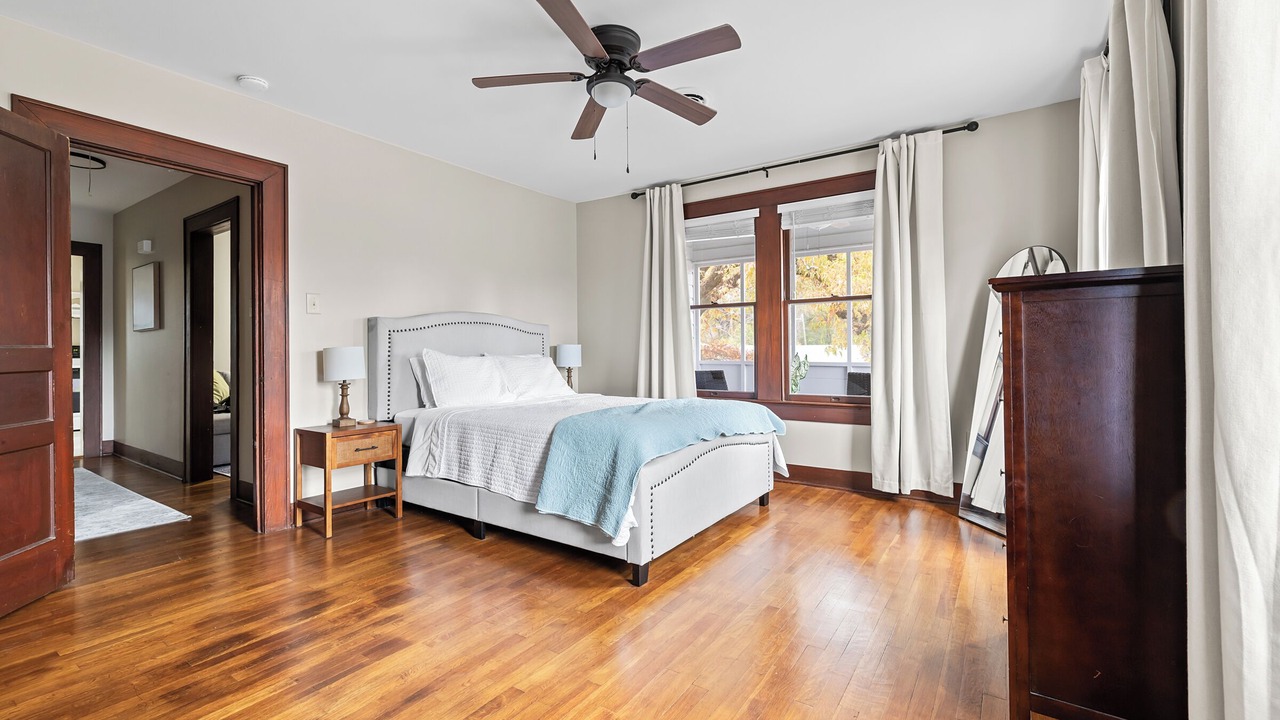 Photo of Bedroom in Pineville