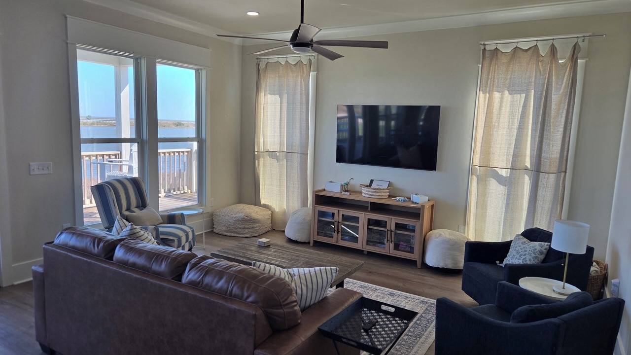 Photo of Livingroom in Hackberry