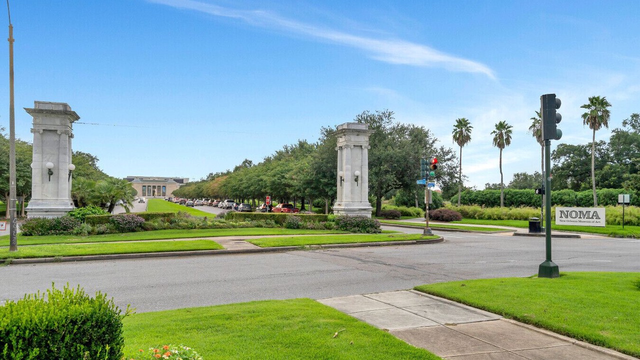 Photo of Others in Mid-City District