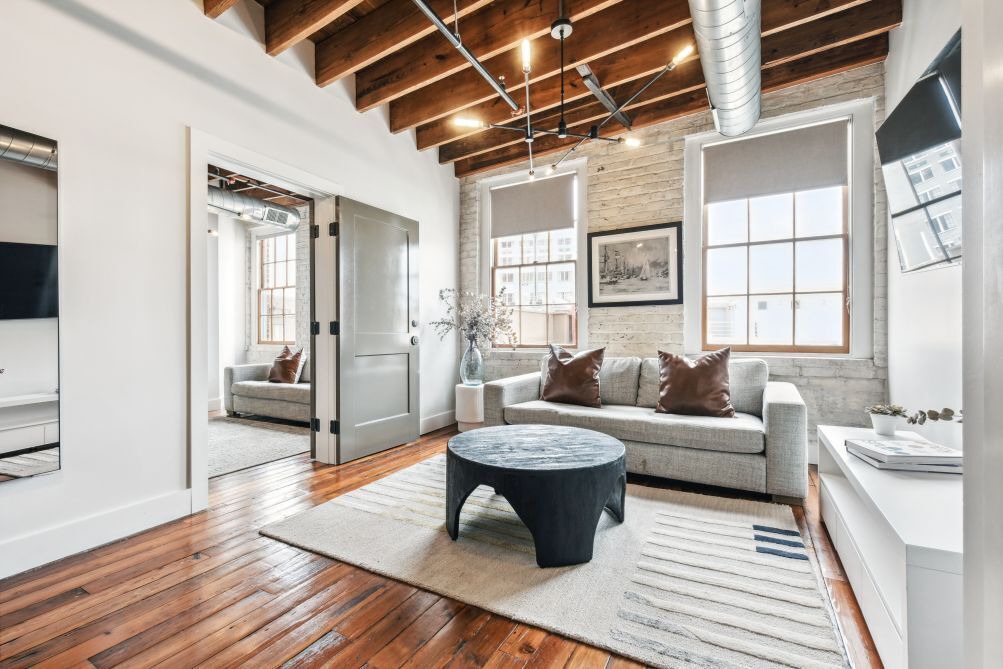 Photo of Livingroom in Central Business District