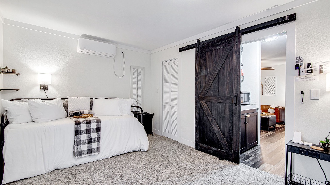 Photo of Bedroom in Burleson