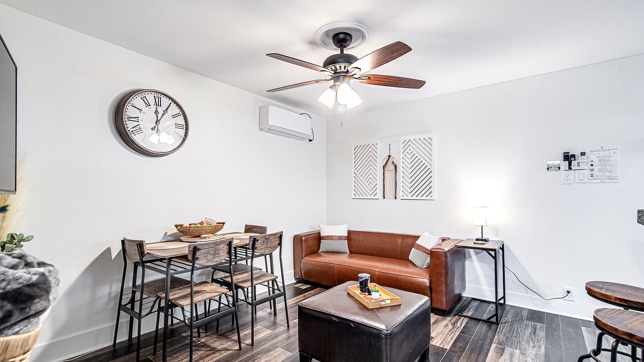 Photo of Livingroom in Burleson