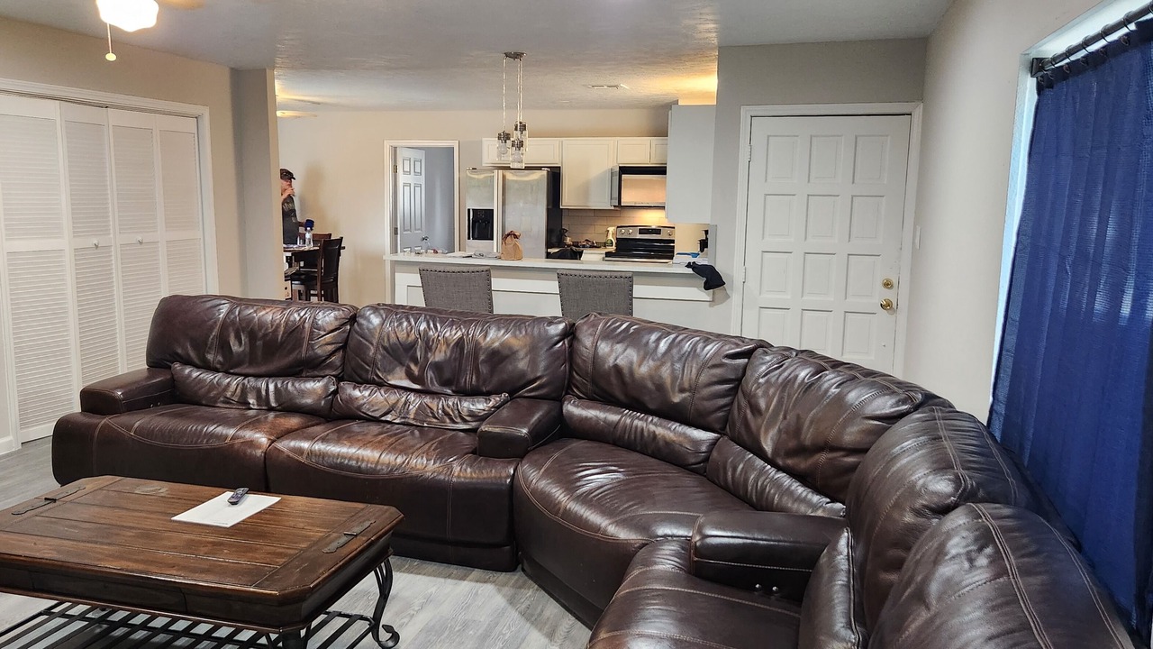 Photo of Livingroom in Orange