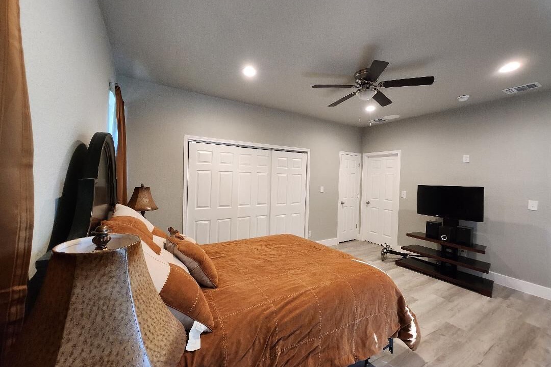 Photo of Bedroom in Helotes