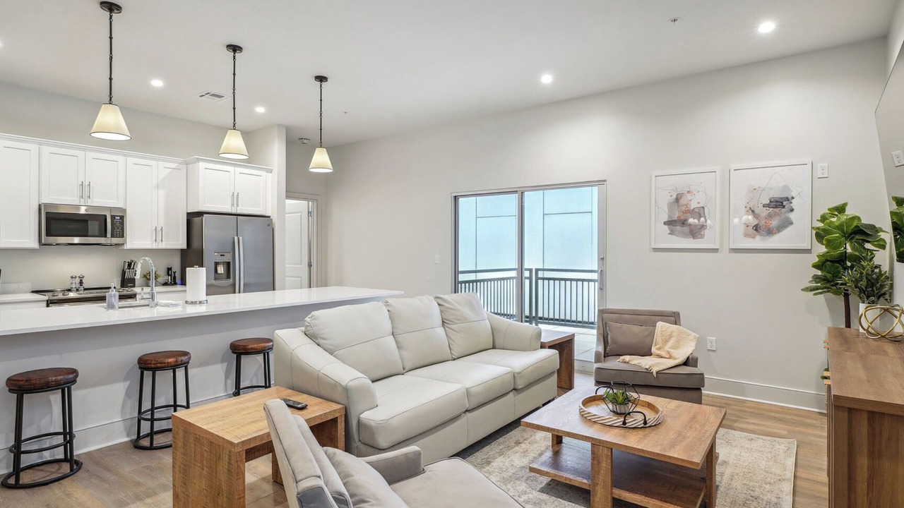 Photo of Livingroom in Central Business District