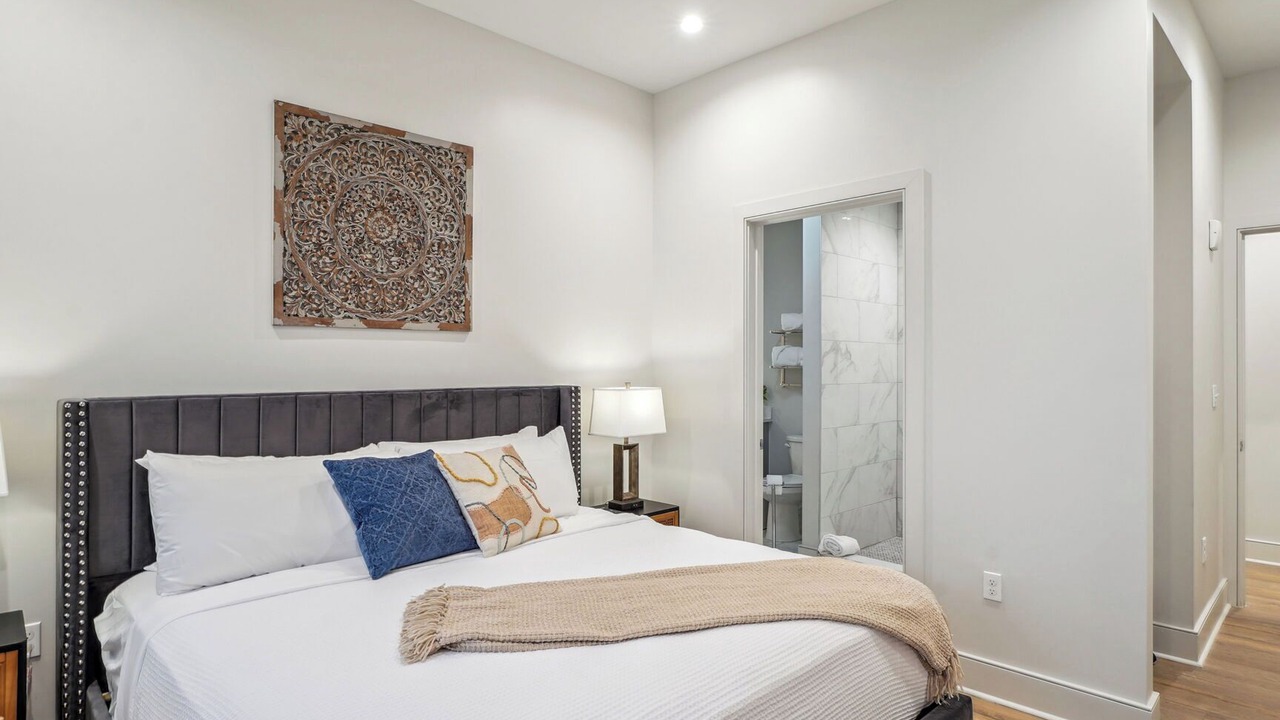 Photo of Bedroom in Central Business District