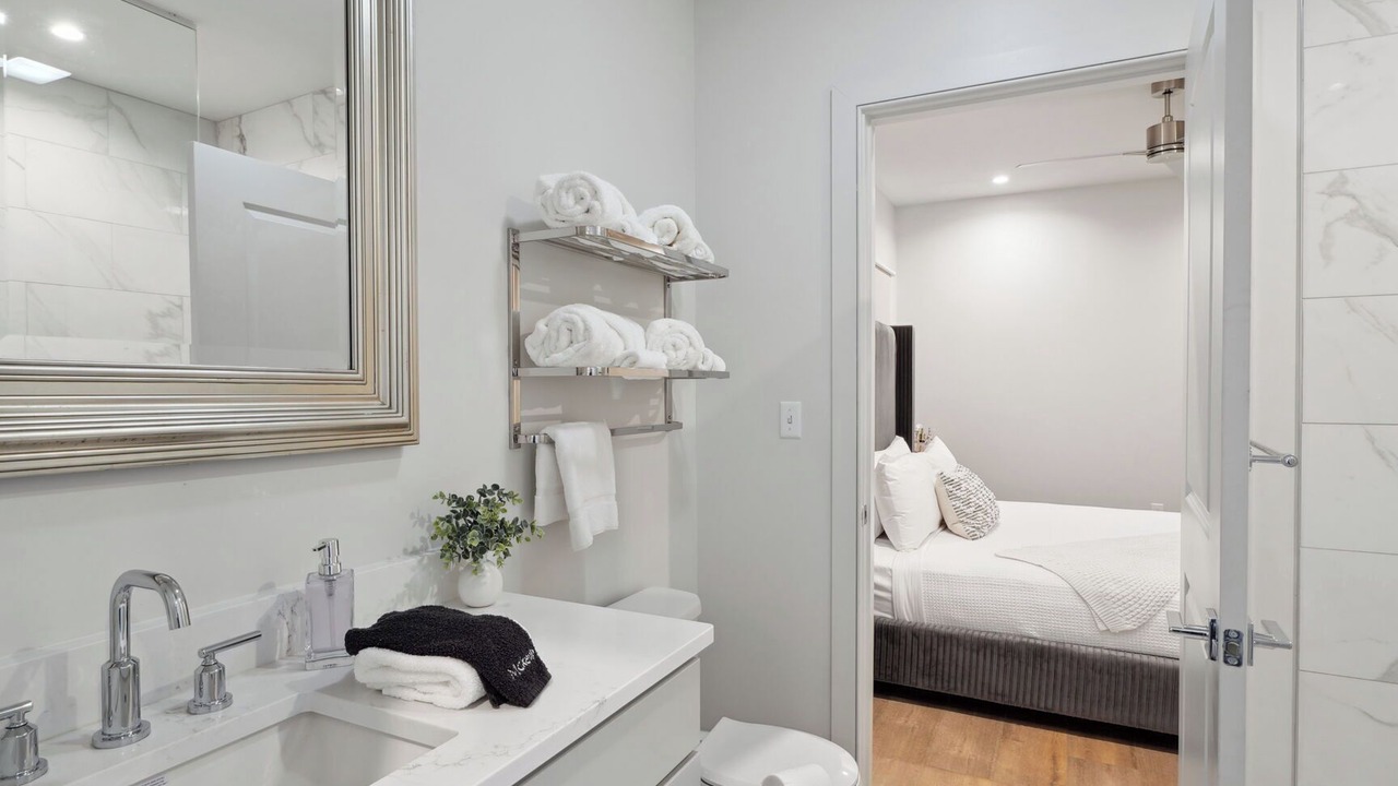 Photo of Bathroom in Central Business District