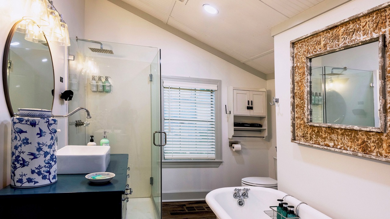 Photo of Bathroom in Natchez