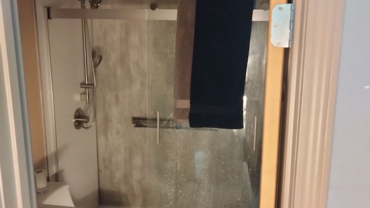 Photo of Bathroom in Marrero