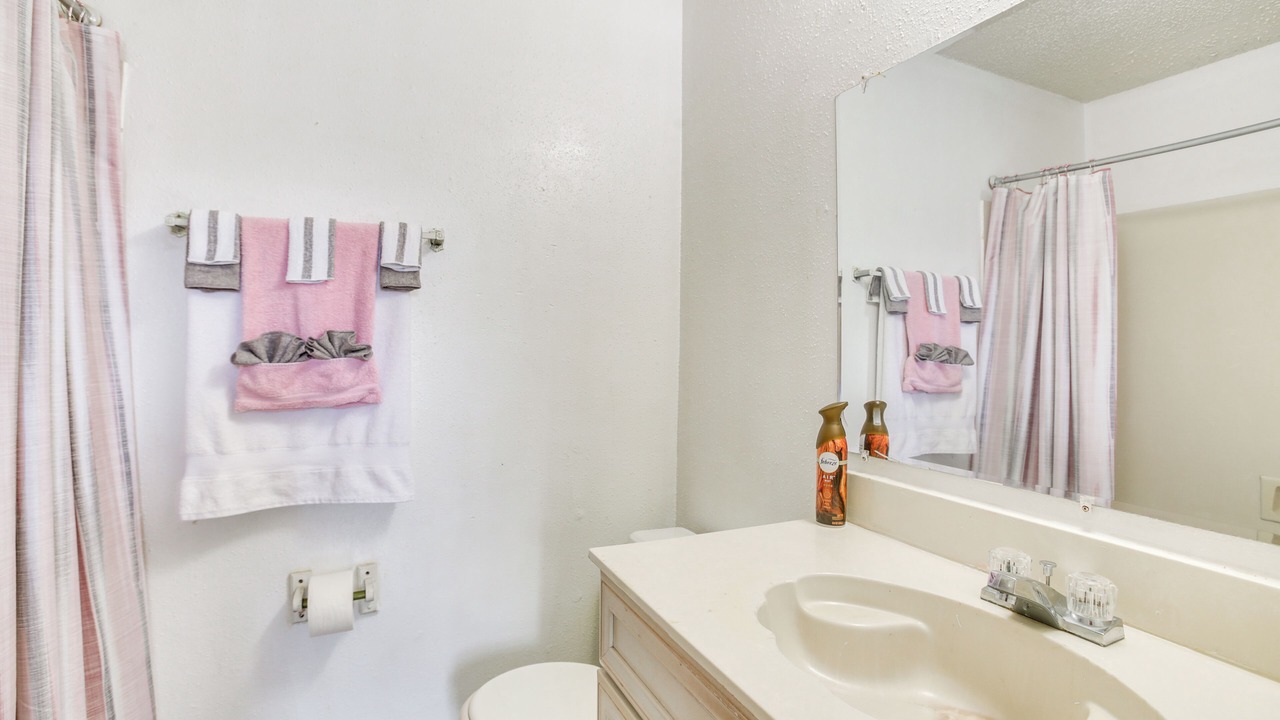 Photo of Bathroom in Harvey