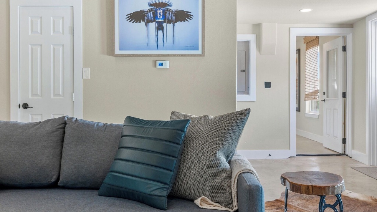 Photo of Livingroom in Burnet
