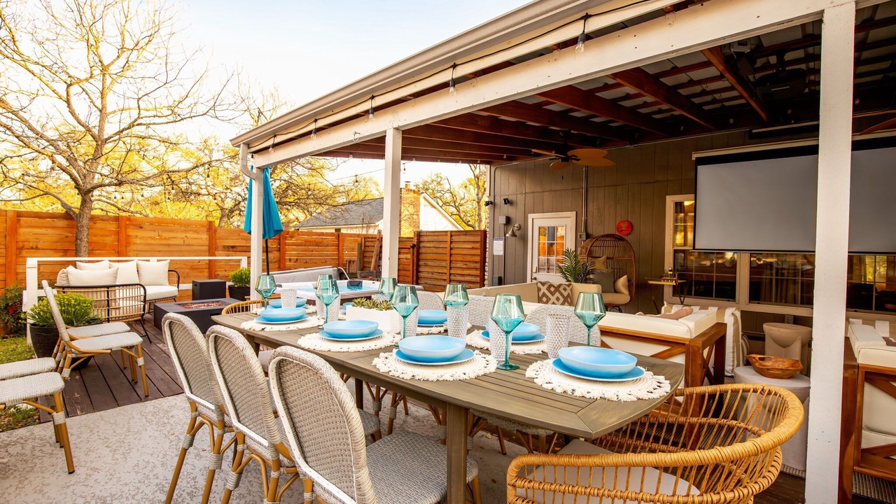 Photo of Outdoor in West Oak Hill