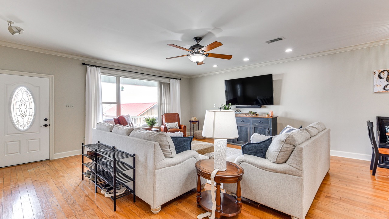 Photo of Livingroom in Oscar