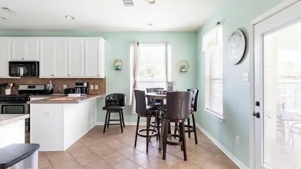 Photo of Kitchen in El Lago