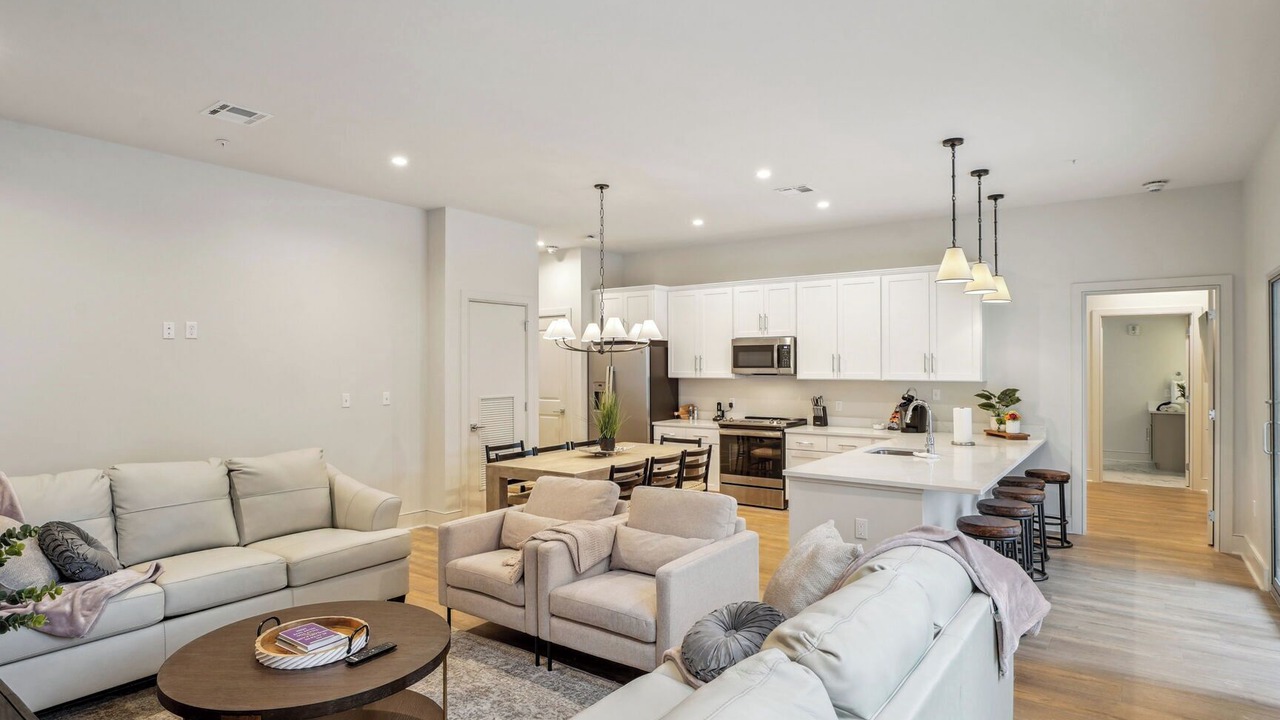 Photo of Livingroom in Central Business District