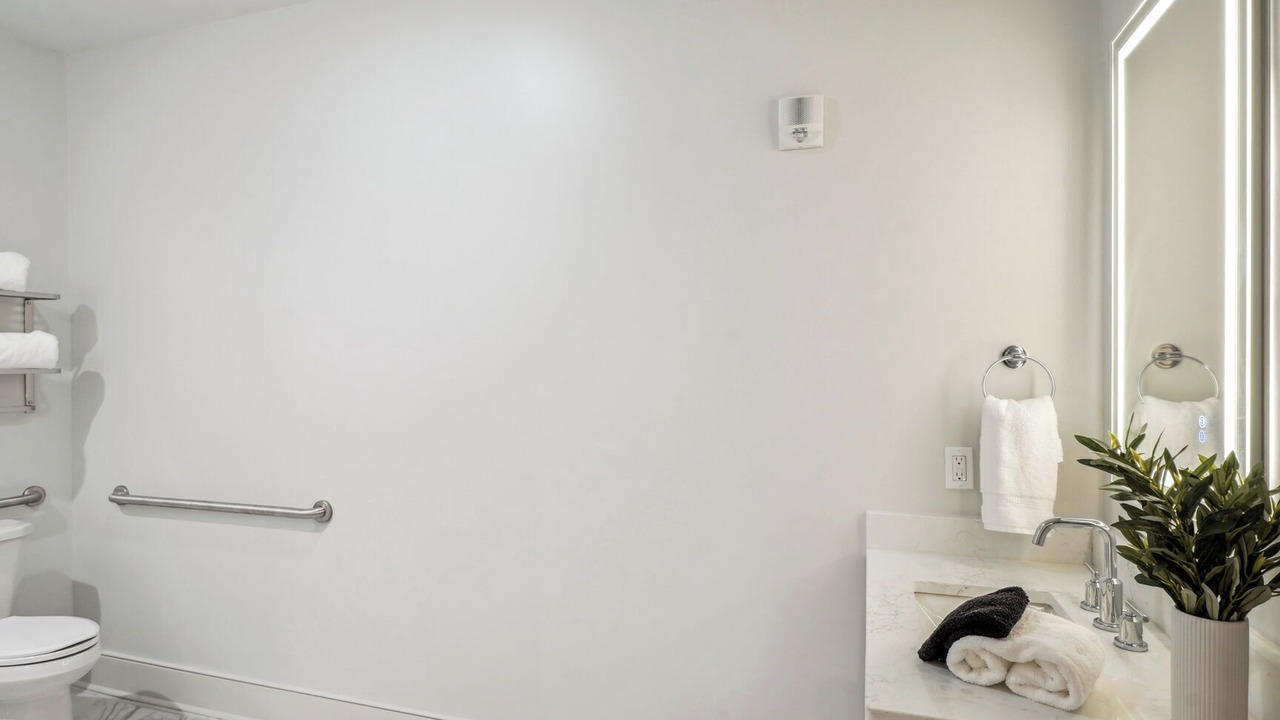 Photo of Bathroom in Central Business District