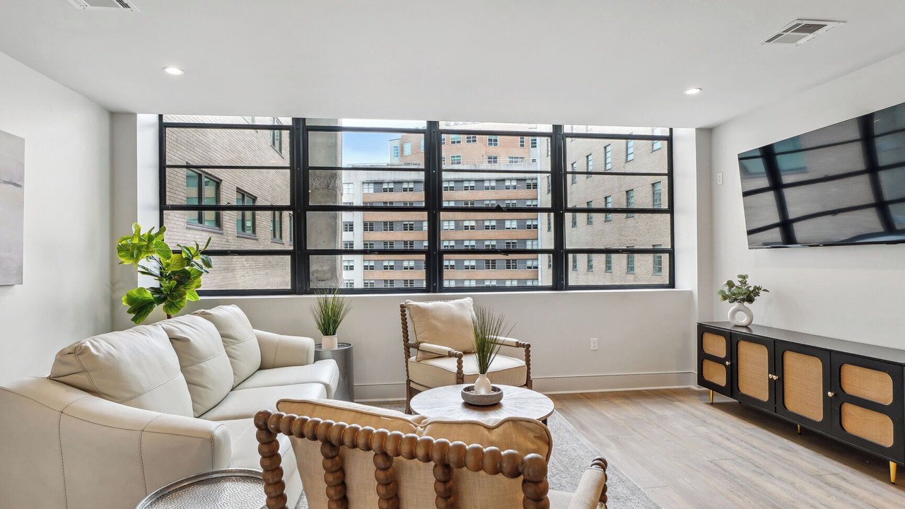 Photo of Livingroom in Central Business District