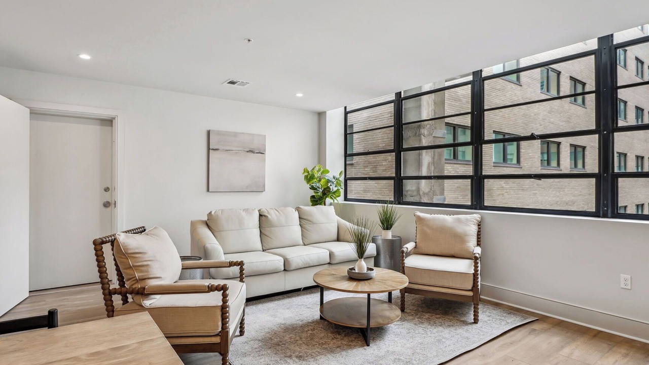 Photo of Livingroom in Central Business District