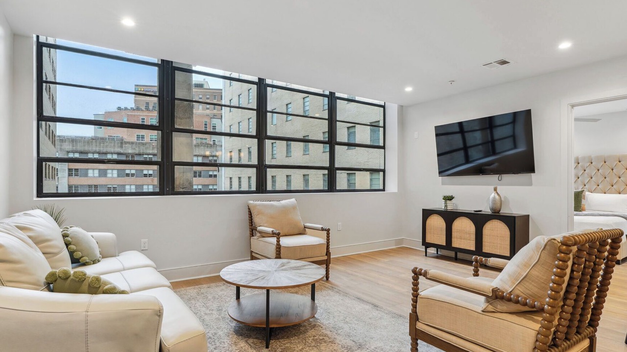 Photo of Livingroom in Central Business District