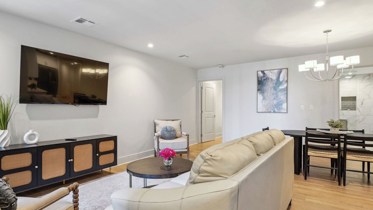 Photo of Livingroom in Central Business District
