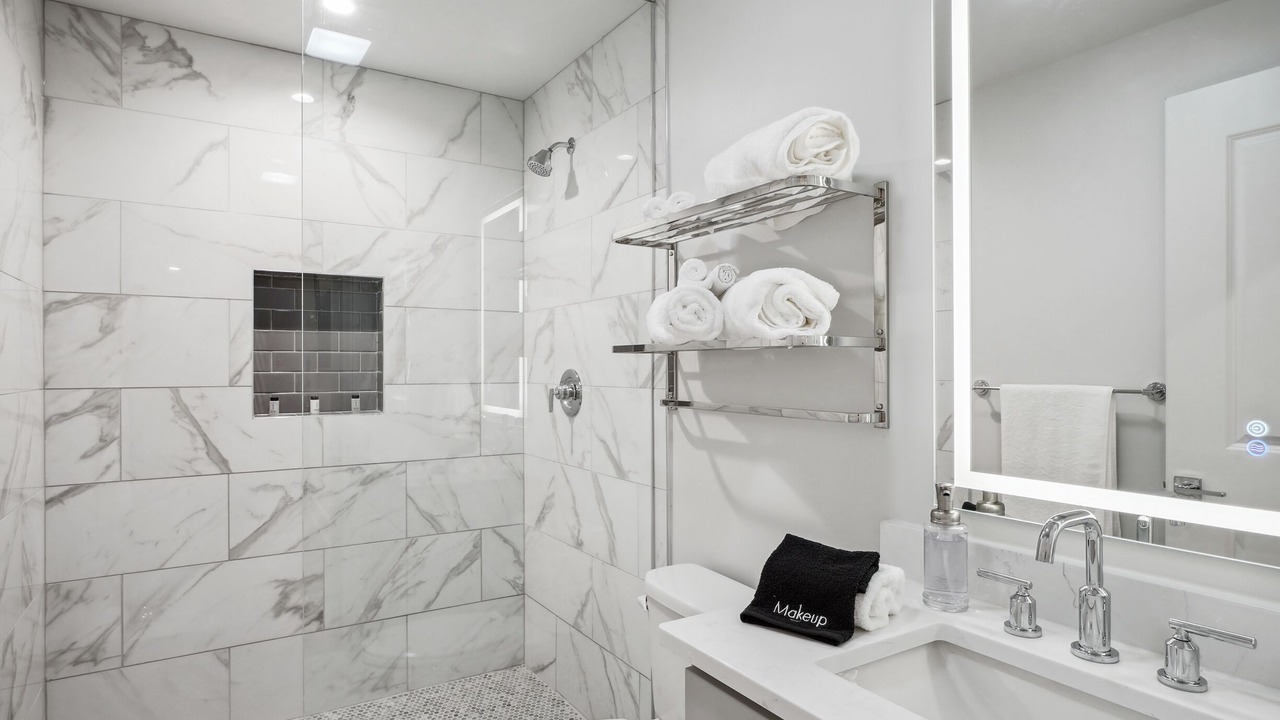 Photo of Bathroom in Central Business District