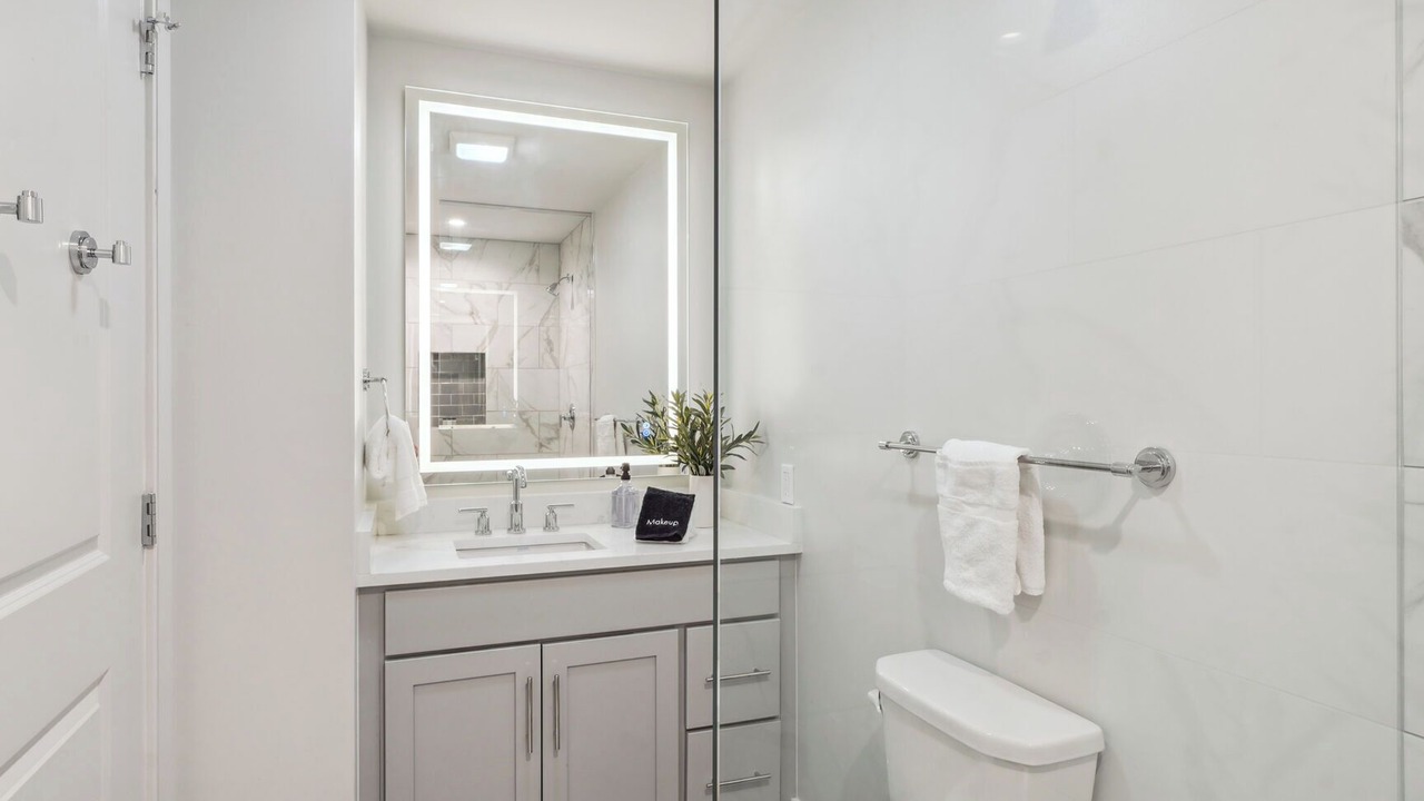 Photo of Bathroom in Central Business District