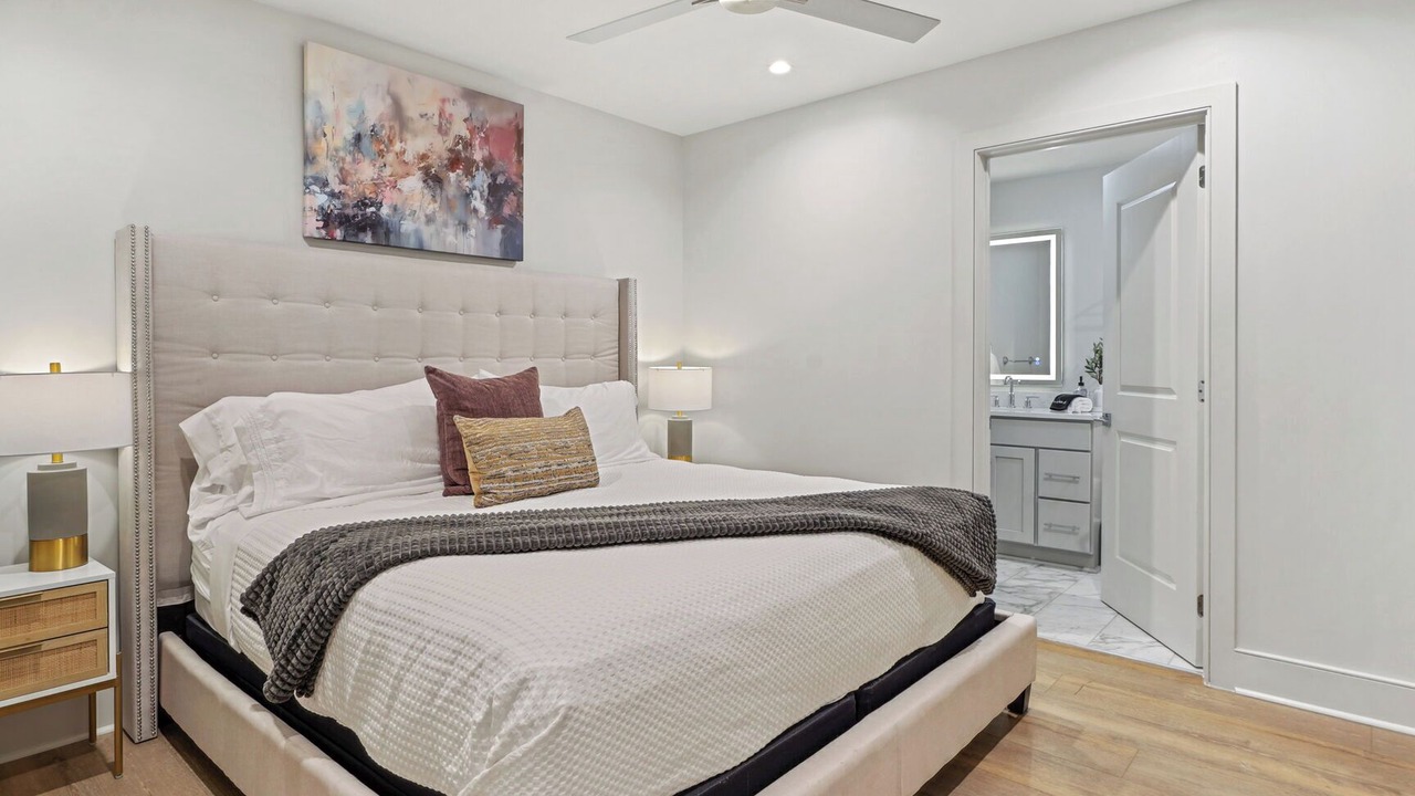 Photo of Bedroom in Central Business District