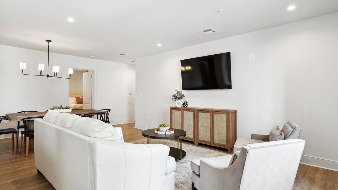 Photo of Livingroom in Central Business District