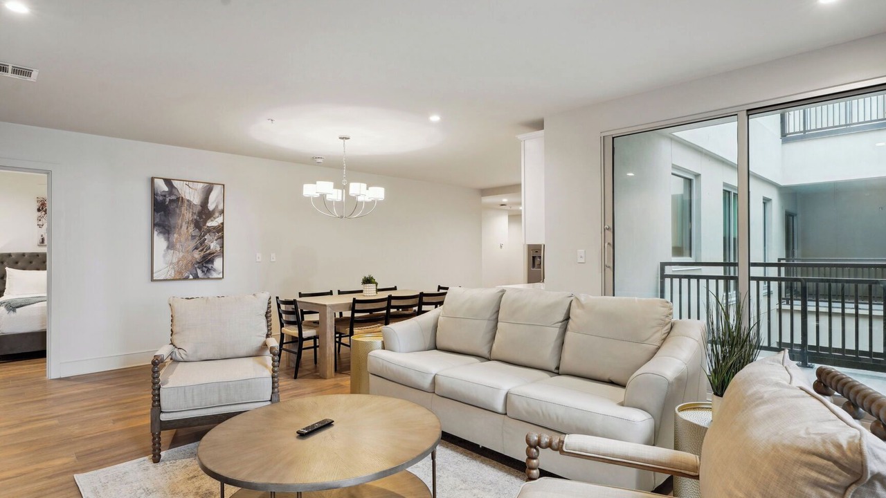 Photo of Livingroom in Central Business District