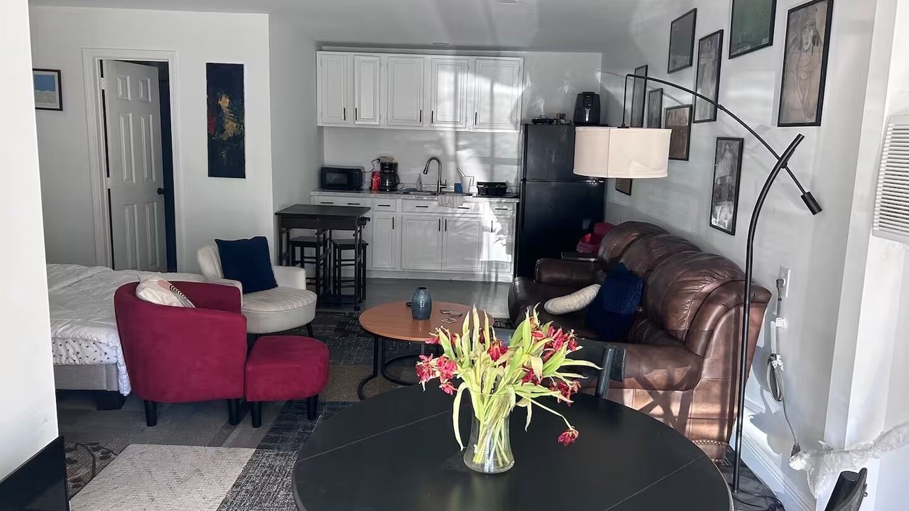 Photo of Livingroom in Broadmoor