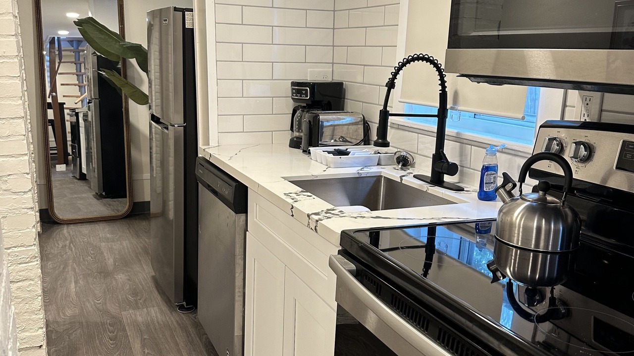 Photo of Kitchen in Mid-City