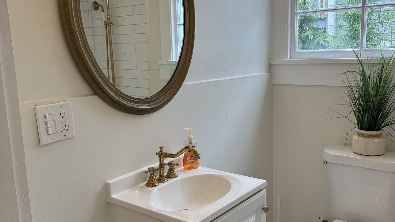 Photo of Bathroom in Mid-City