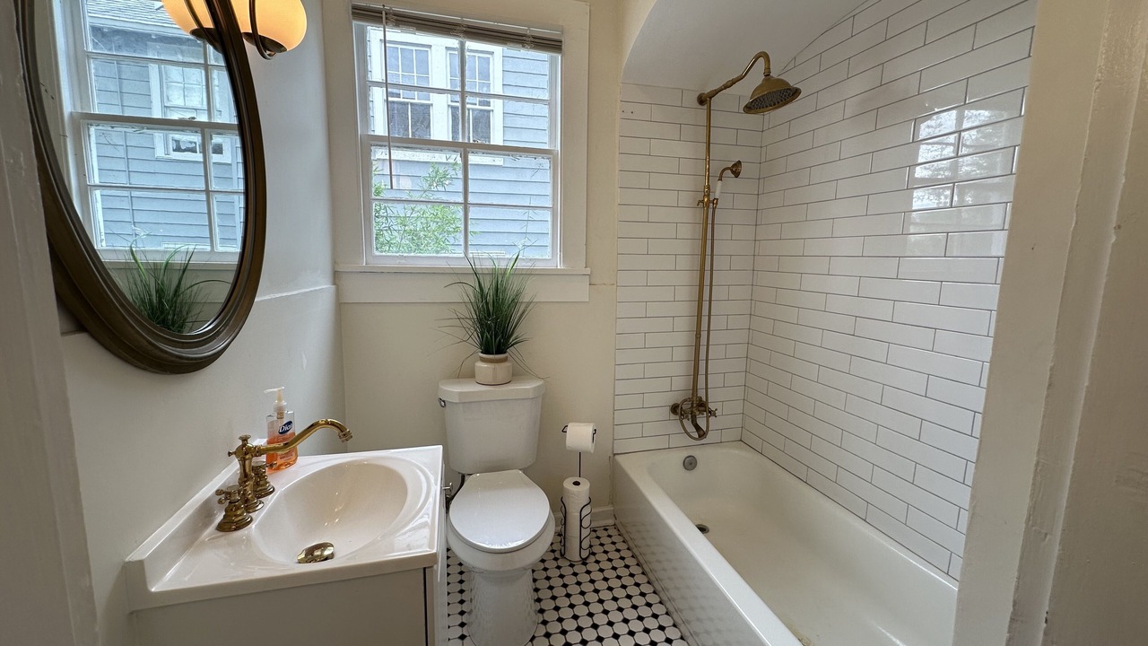 Photo of Bathroom in Mid-City