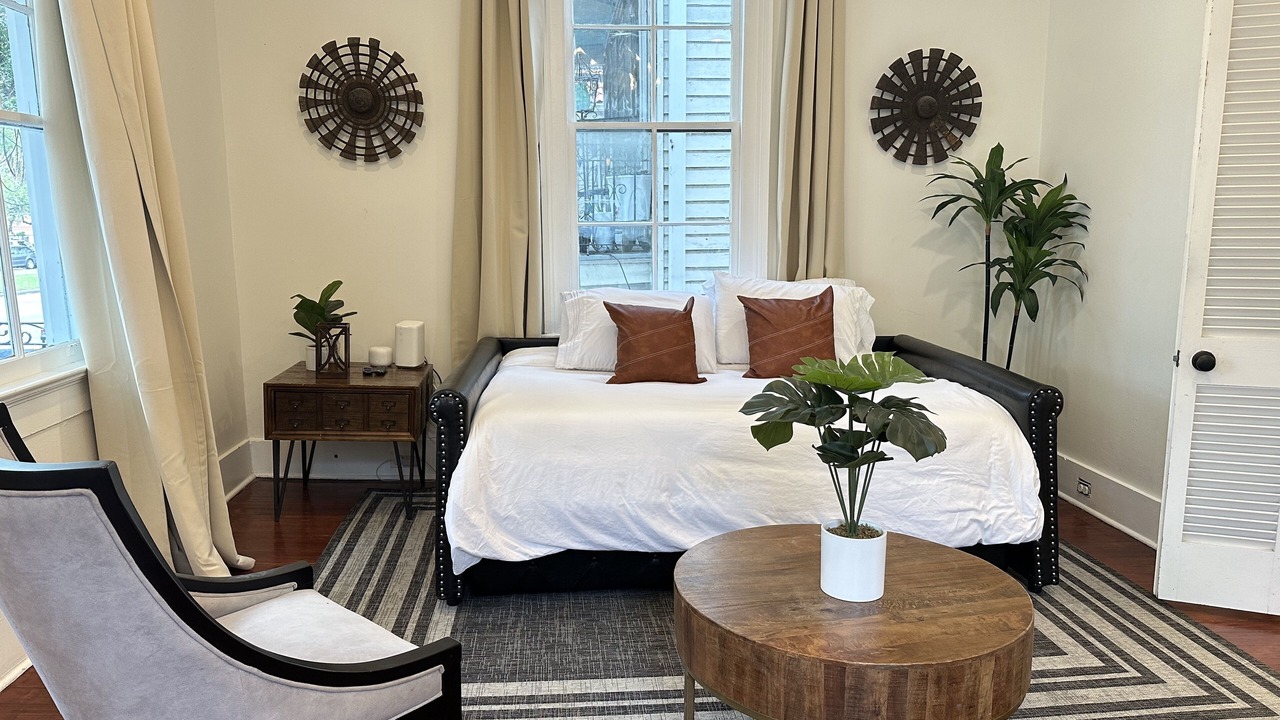 Photo of Bedroom in Mid-City