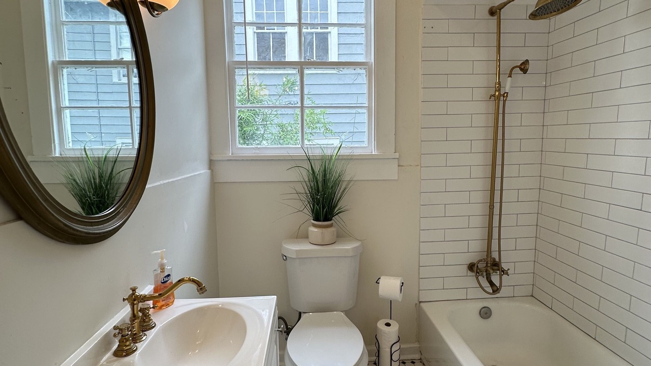 Photo of Bathroom in Mid-City