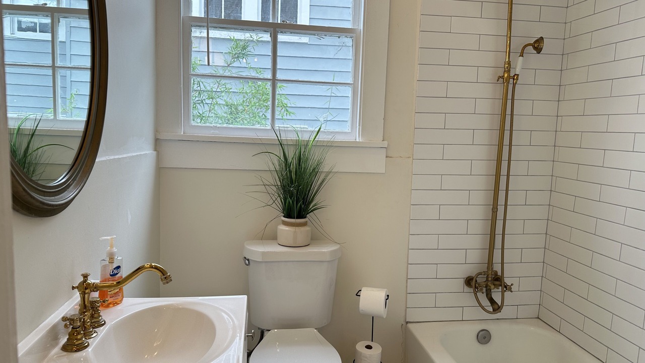 Photo of Bathroom in Mid-City