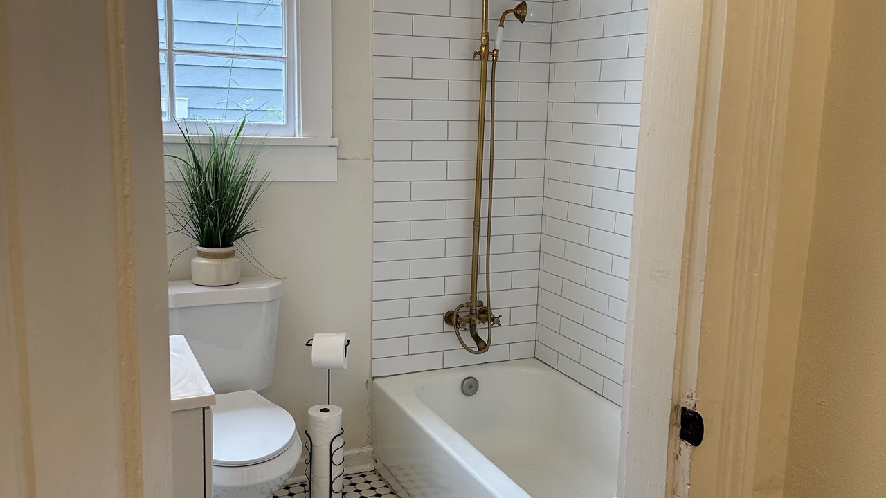 Photo of Bathroom in Mid-City