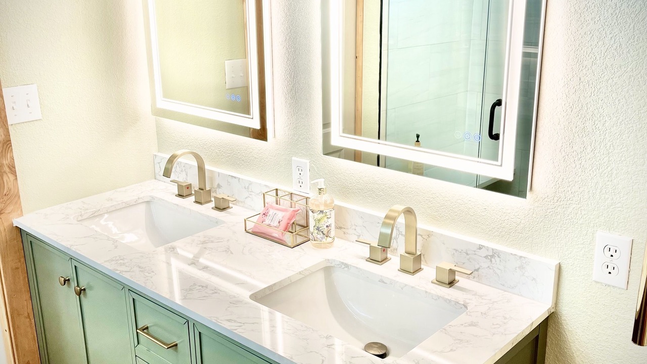 Photo of Bathroom in Sunset