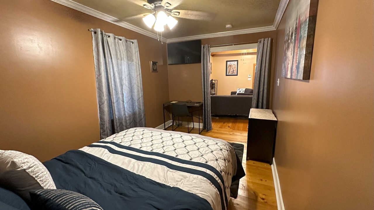 Photo of Bedroom in Scott