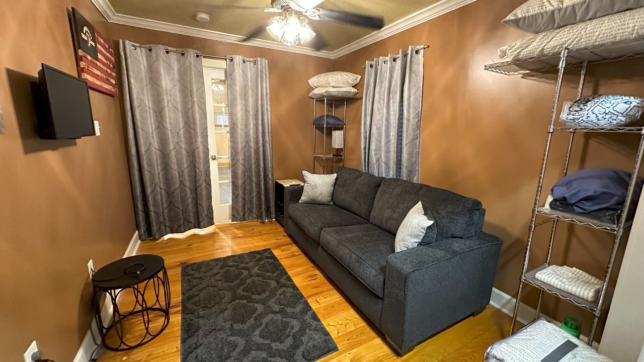 Photo of Livingroom in Scott
