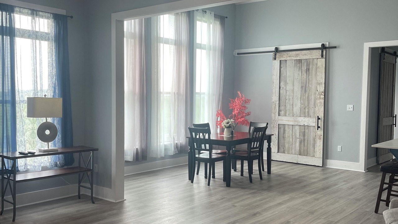Photo of Livingroom in Bell City