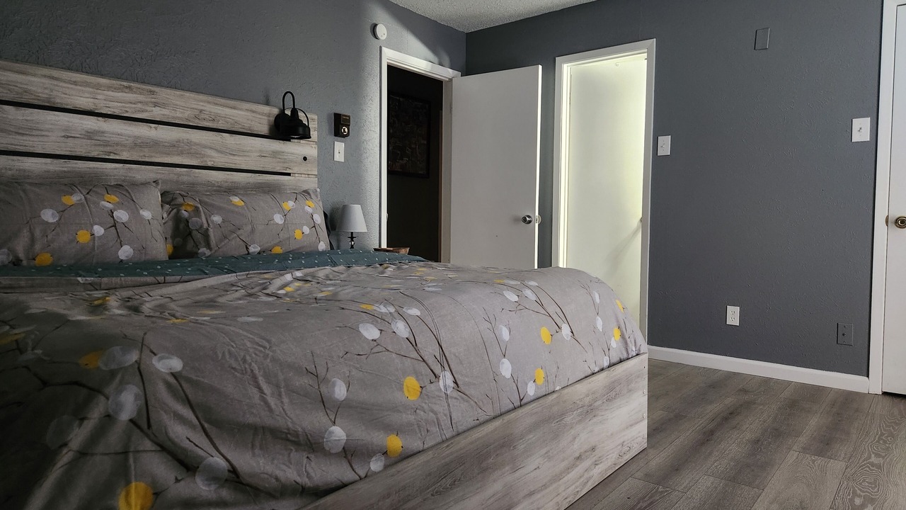 Photo of Bedroom in Saginaw